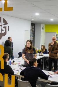 TaalBoost - Dutch Language Courses instalations, Neerlandais école dans amsterdam, Pays-Bas 2