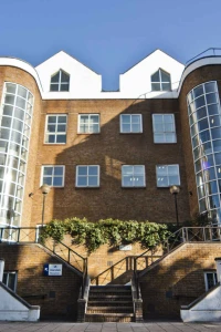 Docklands Academy London instalações, Ingles escola em Londres, Reino Unido 1
