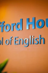 Stafford House Brighton instalations, Anglais école dans Brighton, Royaume-Uni 7