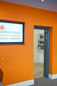 Stafford House Brighton instalations, Anglais école dans Brighton, Royaume-Uni 9