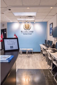 CanPacific College of Business & English instalações, Ingles escola em Toronto, Canadá 7