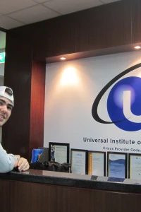 Universal Institute of Technology UIT instalaciones, Ingles escuela en Melbourne, Australia 4