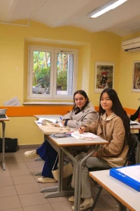 Azurlingua École de langues instalations, Francais école dans Nice, France 4